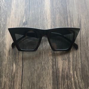 Black cat eye sunglasses